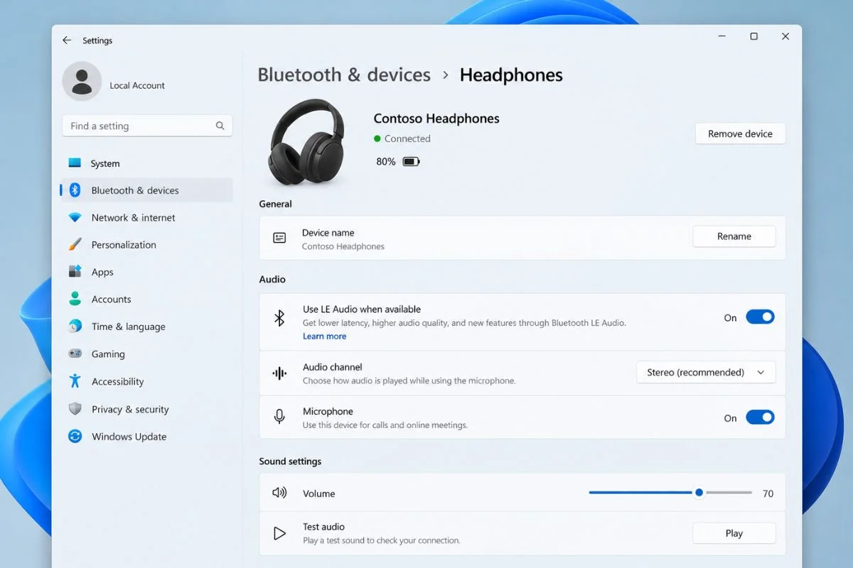 Windows 11 Bluetooth settings showing LE Audio enabled for headphones